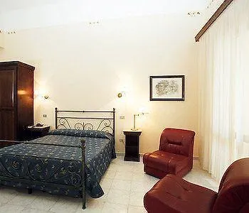 Ξενοδοχείο Cappello 3*